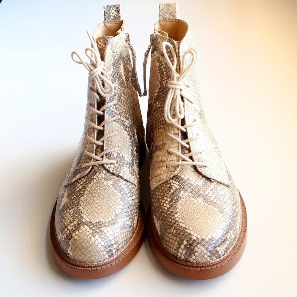 Like New Sam Edelman Nina Snakeskin Lace Up Ankle Boots/Booties Size 8. - Picture 6 of 16